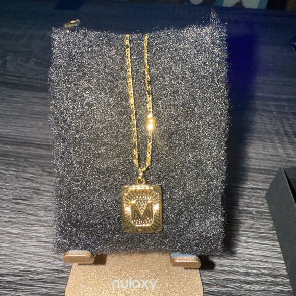 Gemelli Jewelry - Gold Pendant M Necklace